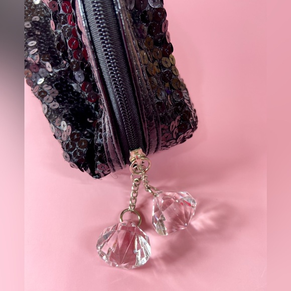 Black Sequins Cosemtic bag with zipper closure and faux crystal pulls - Picture 7 of 7